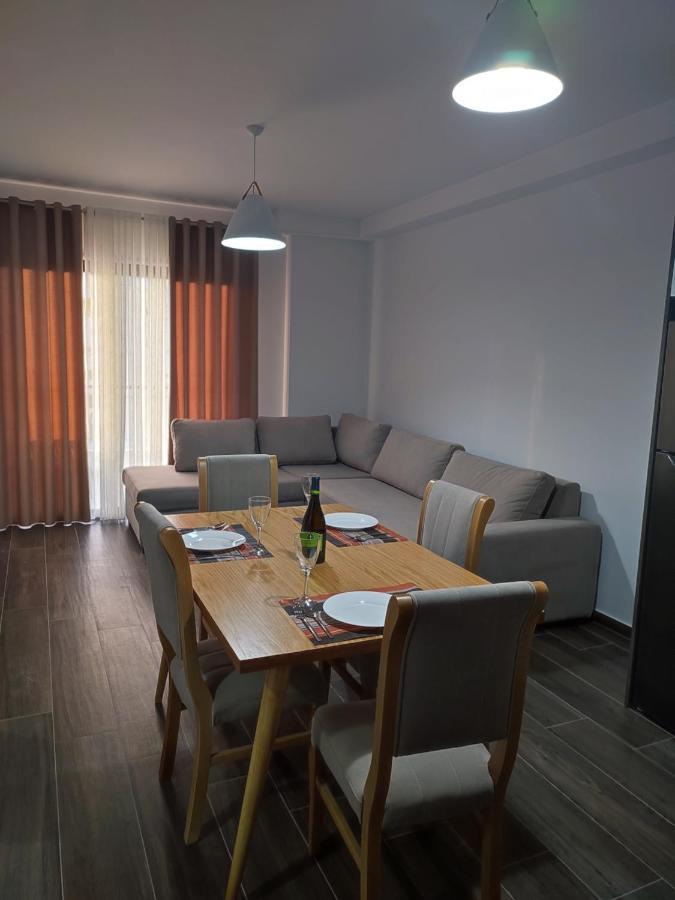 Proda Apartments Sarandë Buitenkant foto