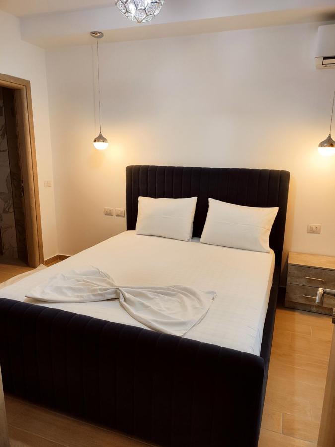 Proda Apartments Sarandë Buitenkant foto