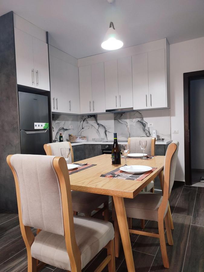 Proda Apartments Sarandë Buitenkant foto